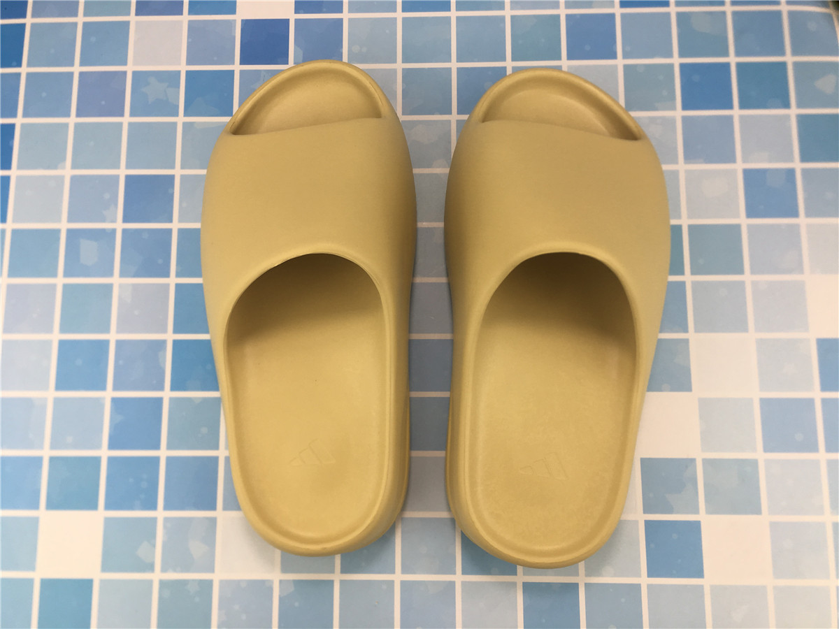 Free Shipping Yeezy Slides Desert Sand FW6344